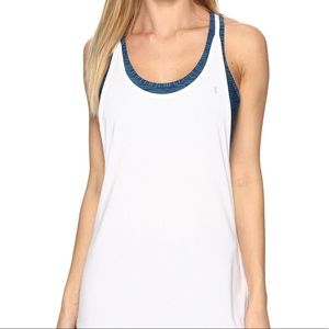 Under Armour HeatGear 2-in-1 printed Tank 🌟